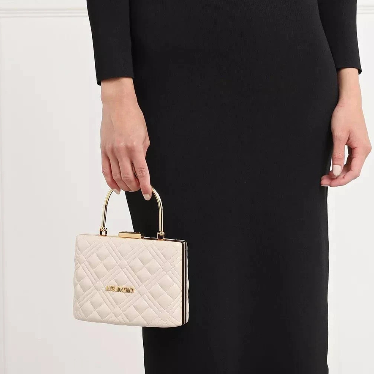 Borsetta Love Moschino clutch avorio trapuntata