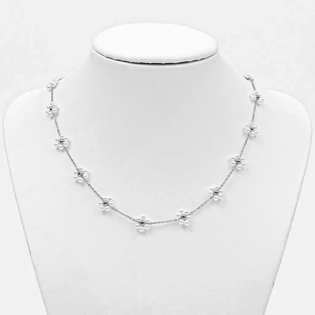 Collana argento in perle con fiori Margherita